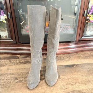 Gray Knee-High Women's Boots